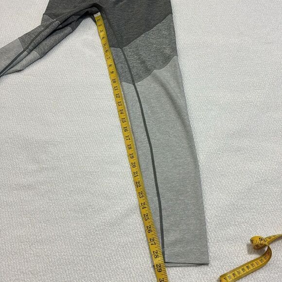 Outdoor Voices Women Size M Gray Tones Color Block Leggings Yoga Pants - Picture 9 of 11